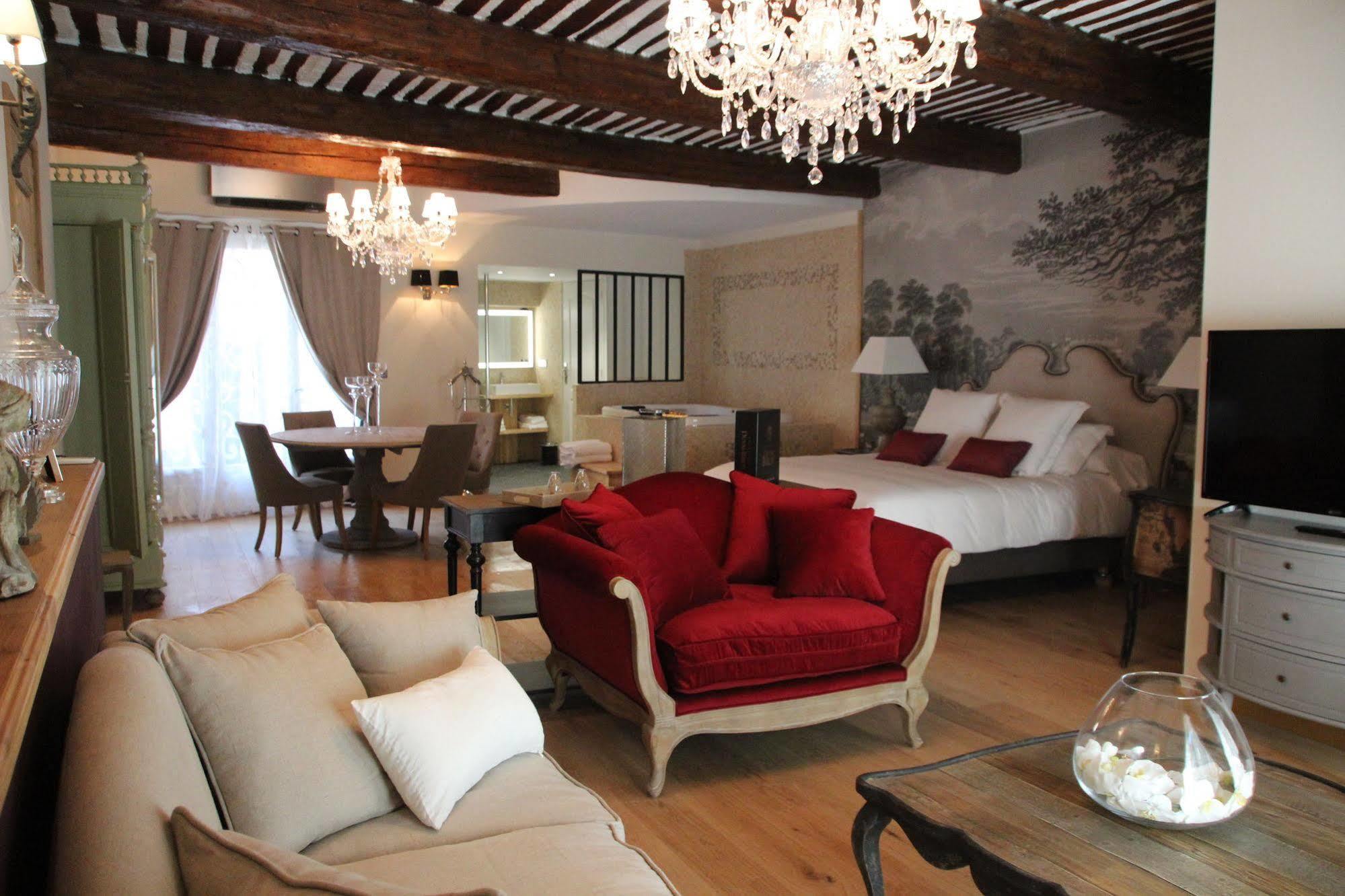 Maison D'Hotes Les Varietes Saint-Remy-de-Provence Bagian luar foto